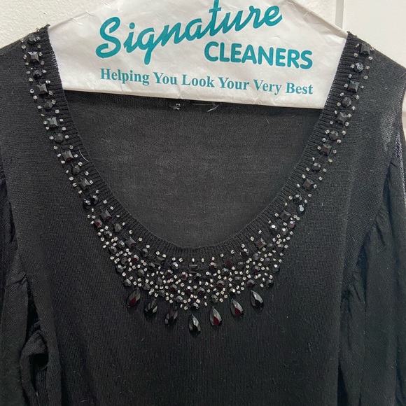 Black beaded neckline top with cuffed waist and sleeves - Picture 2 of 3